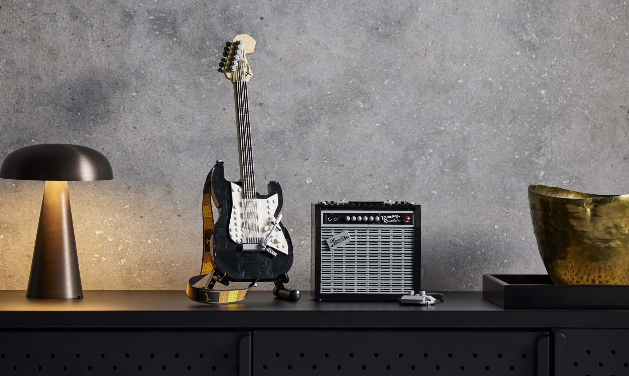 LEGO lanzará un set de la Fender Stratocaster para sacar tu lado más rockero 🎸