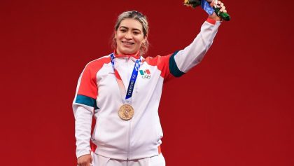 Qué poca: Aremi Fuentes recibió un cheque sin fondos como "premio" por su medalla en Tokio 2020
