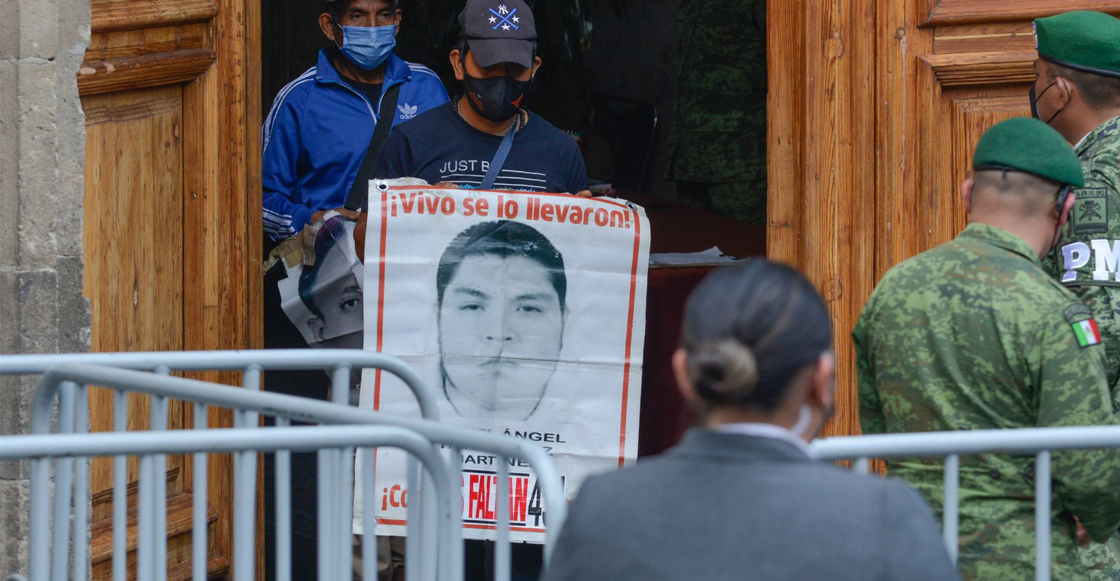 ayotzinapa-tomas-zeron