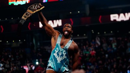 Big E cobra su maletín de Money in the Bank para ser el nuevo WWE Champion