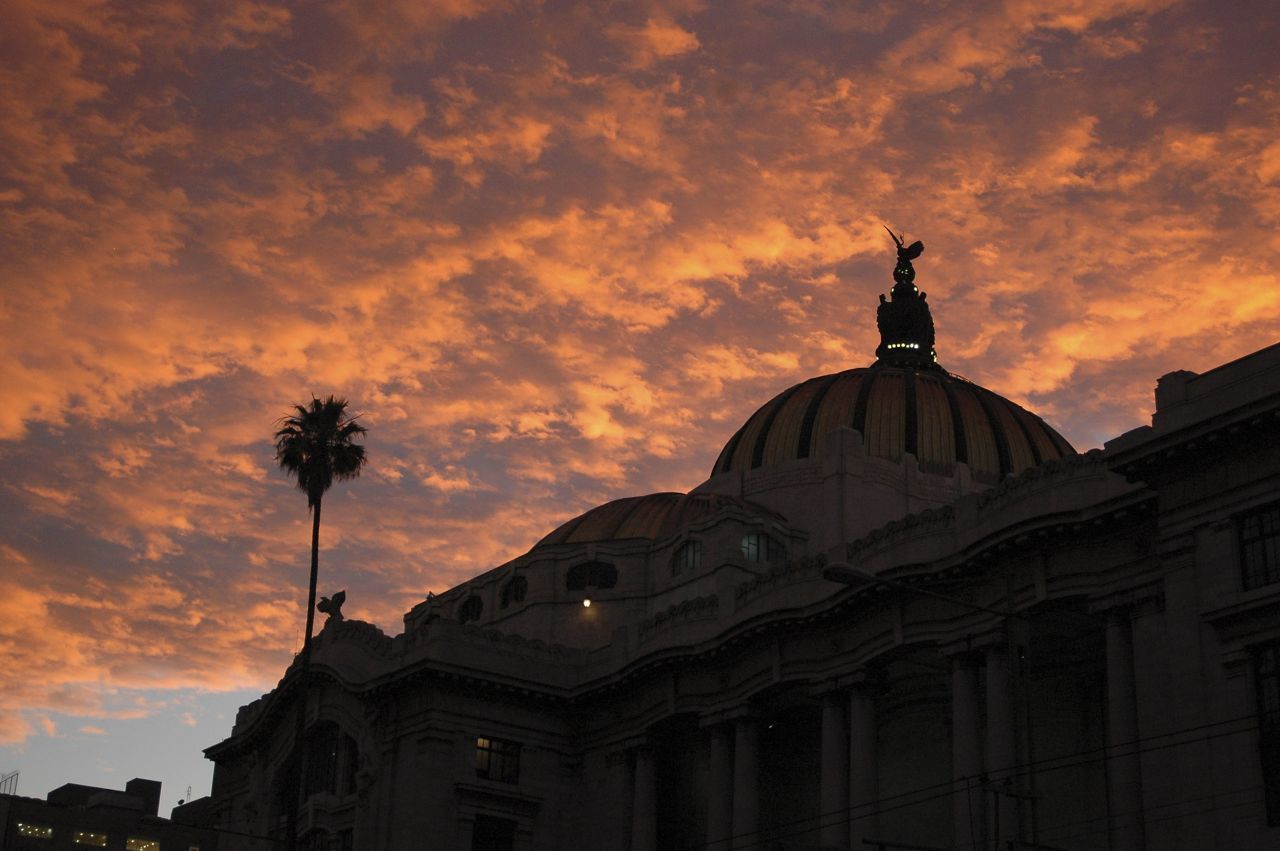 ¿Por qué se cree que el "cielo aborregado" predice la llegada de sismos fuertes?