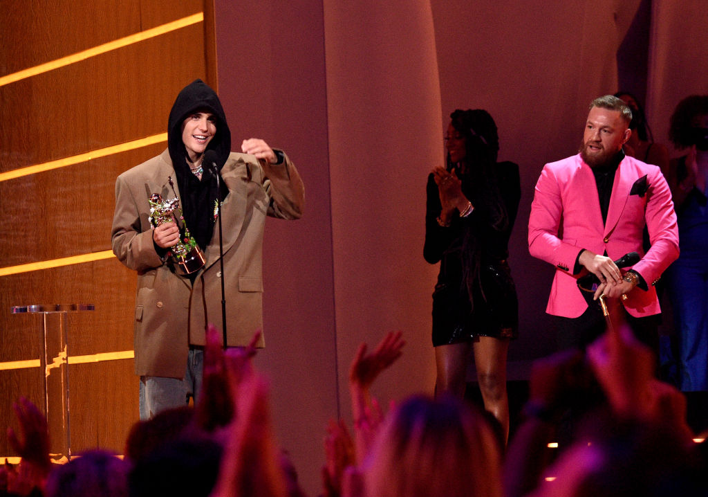 Conor McGregor y Justin Bieber