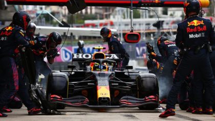 La errónea estrategia de Red Bull que le costó el podio a Checo Pérez en el GP de Rusia