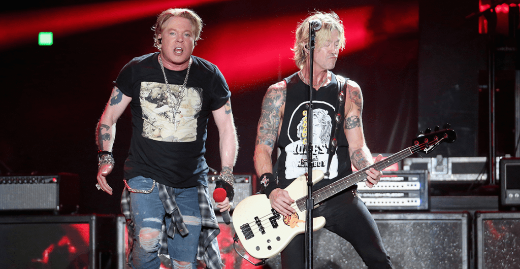 Guns N' Roses le pega duro a los guitarrazos en su nueva rola "Hard Skool"