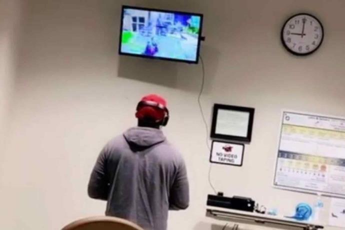 Fifas nivel: Se lleva su Xbox al hospital para jugar en lo que nacía su hijo