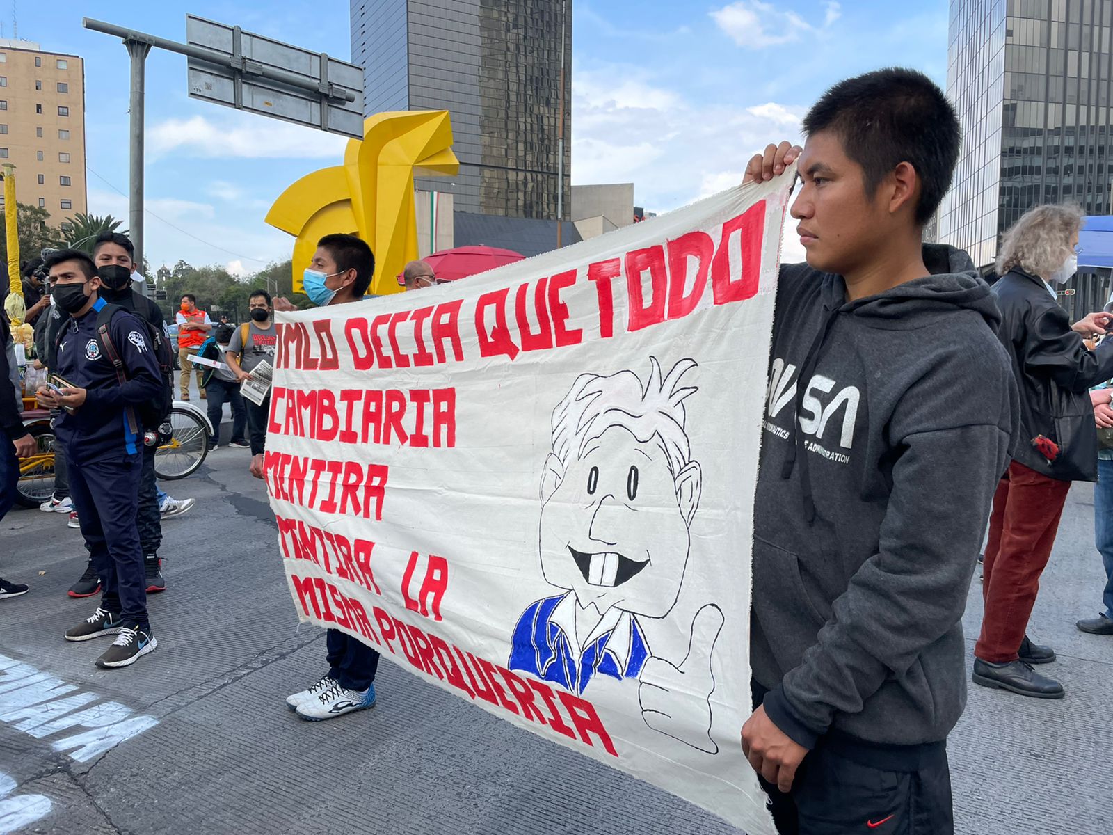 La marcha a 7 años de la desaparición de los 43 normalistas de Ayotzinapa