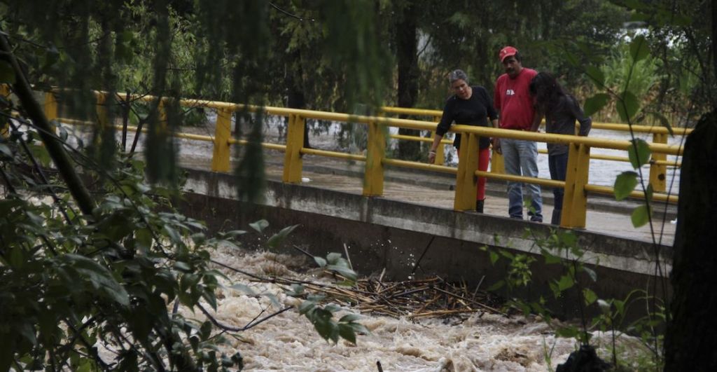 inundaciones-oaxaca-albergues-alejandro-murat