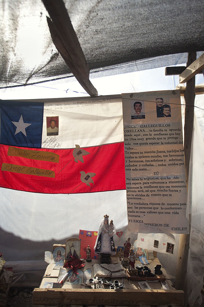 La tragedia de los mineros en la vida real que inspiró la película 'Riesgo Bajo Cero