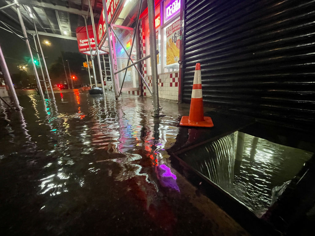 nueva-york-inundaciones-calles-estado-emergencia
