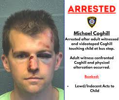 Hombre golpea a pastor de iglesia por tocar a su hijo de 9 años 