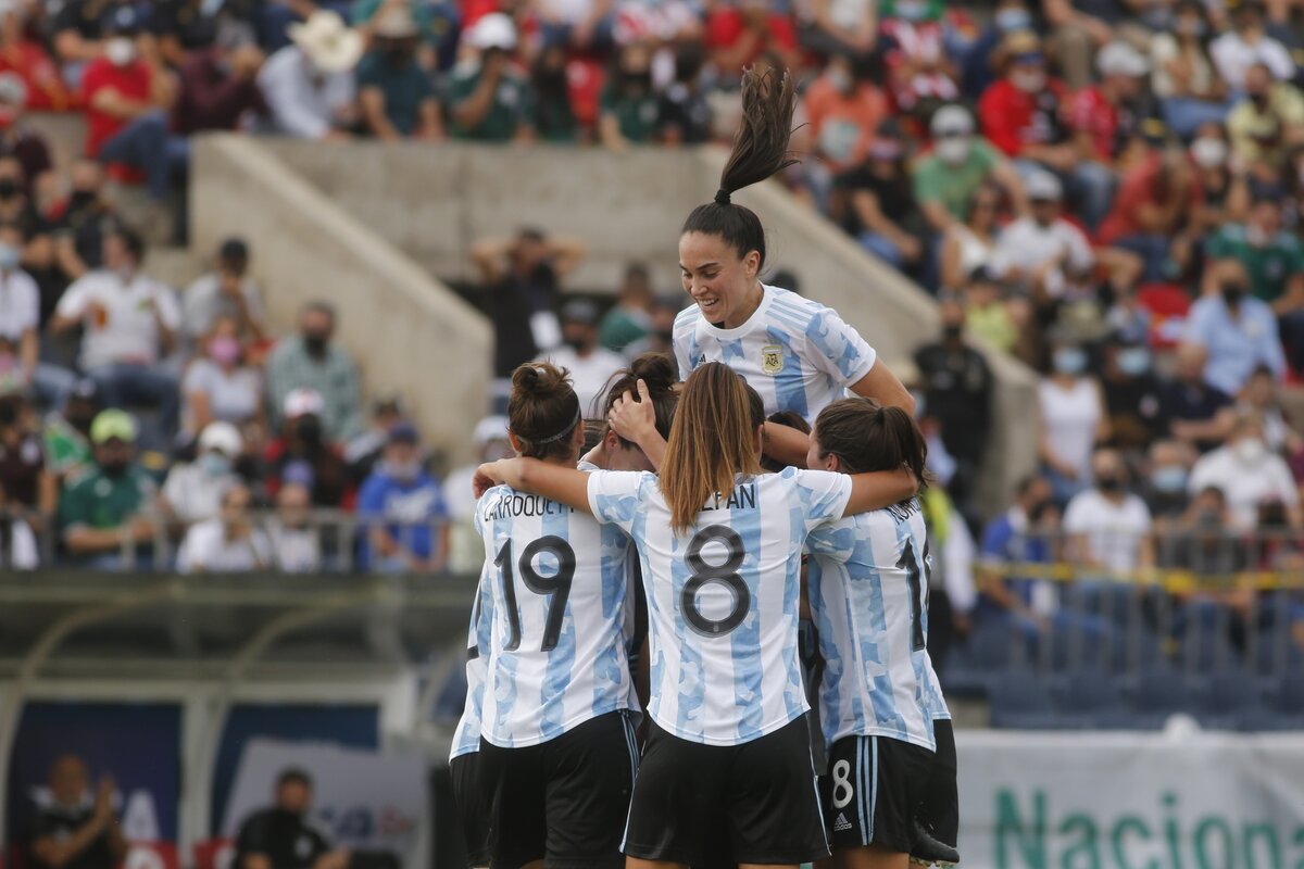 ¿Cómo, cuándo y dónde ver en vivo el amistoso entre Chivas Femenil y Argentina?