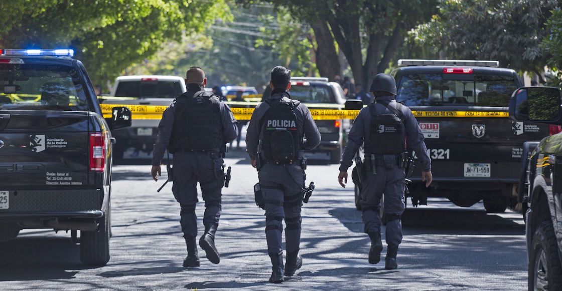 avientan-acido-mujer-trans-guadalajara