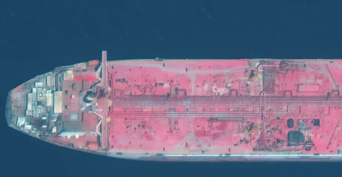 buque-yemen-mar-rojo-bomba-tiempo-danos-petroleo-historia-fotos-01