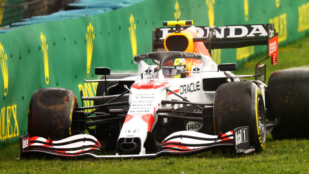 Pole y sanción para Hamilton, Gasly superó a Checo Pérez y la lluvia que amenazó la calificación del GP de Turquía