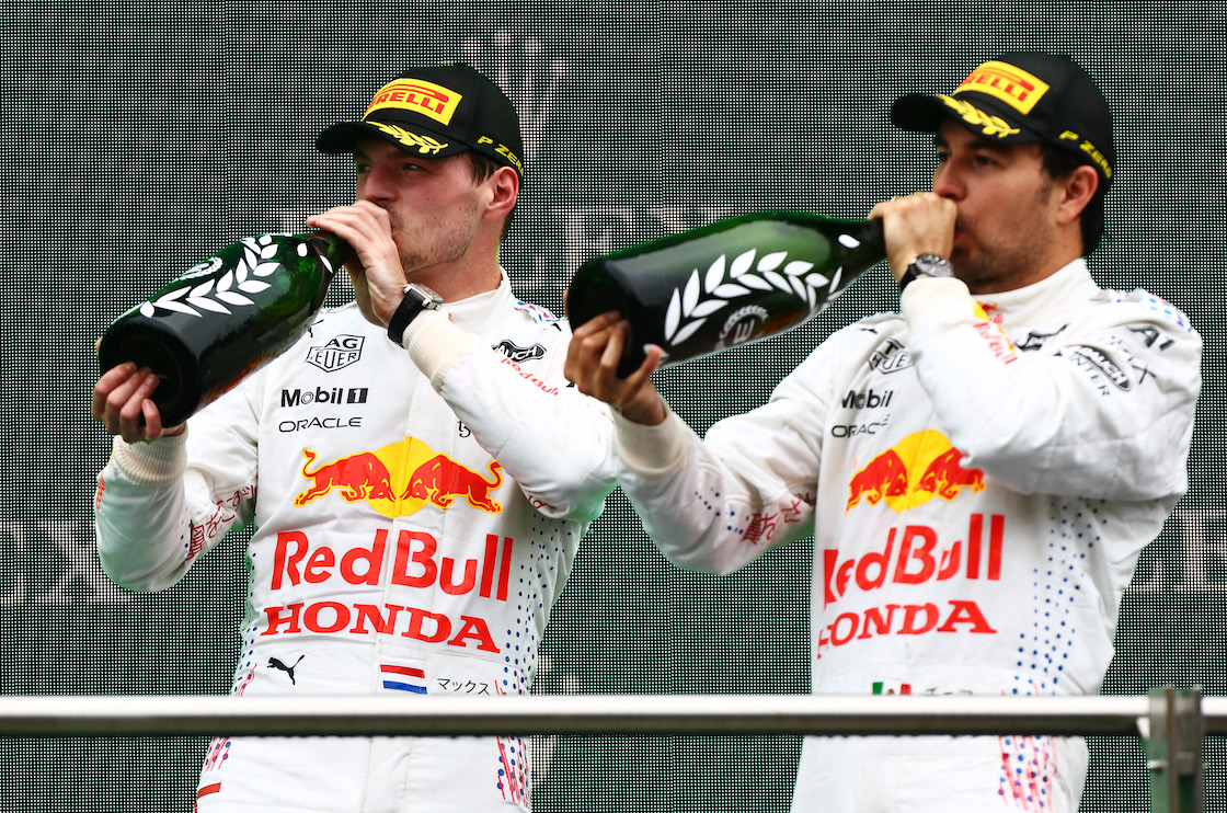 El agarrón entre Checo y Hamilton, el osote de Aston Martin con Vettel el triunfo de Bottas en el GP de Turquía