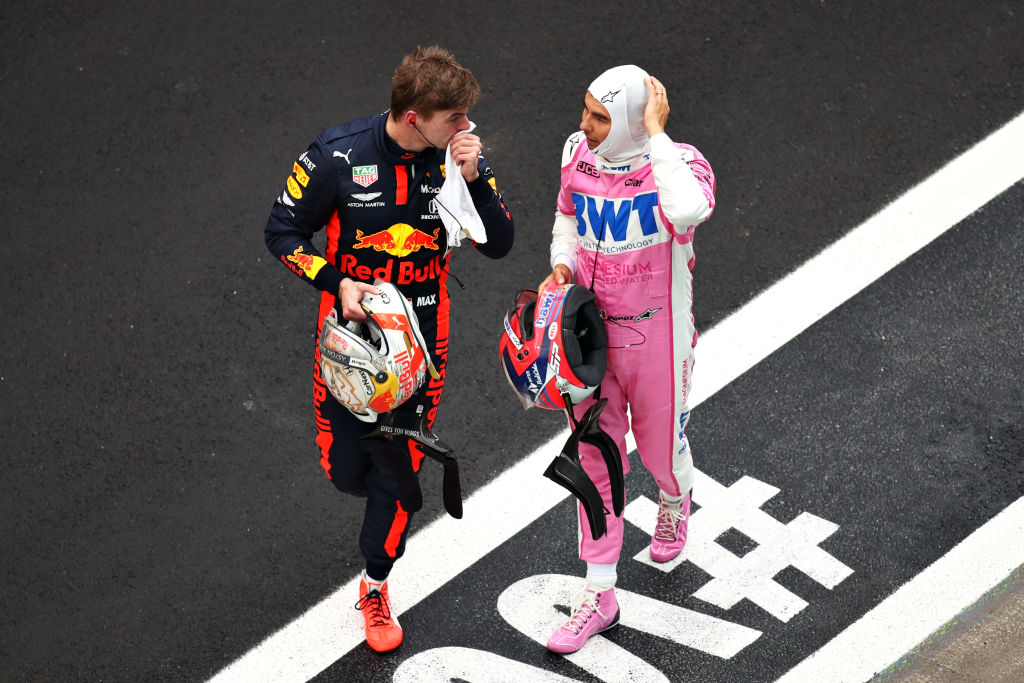 El día en que Checo Pérez dejó patinando a Max Verstappen sobre la pista en el Gran Premio de Turquía