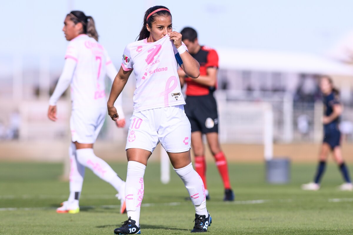 Cinthya Peraza, la campeona de la Homeless World Cup que llegó al 'Tri' Femenil