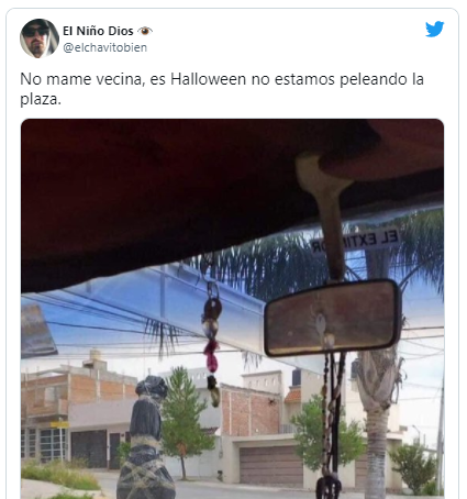 Y en Sinaloa: Detienen a un tipo disfrazado para Halloween por llevar un rifle de juguete