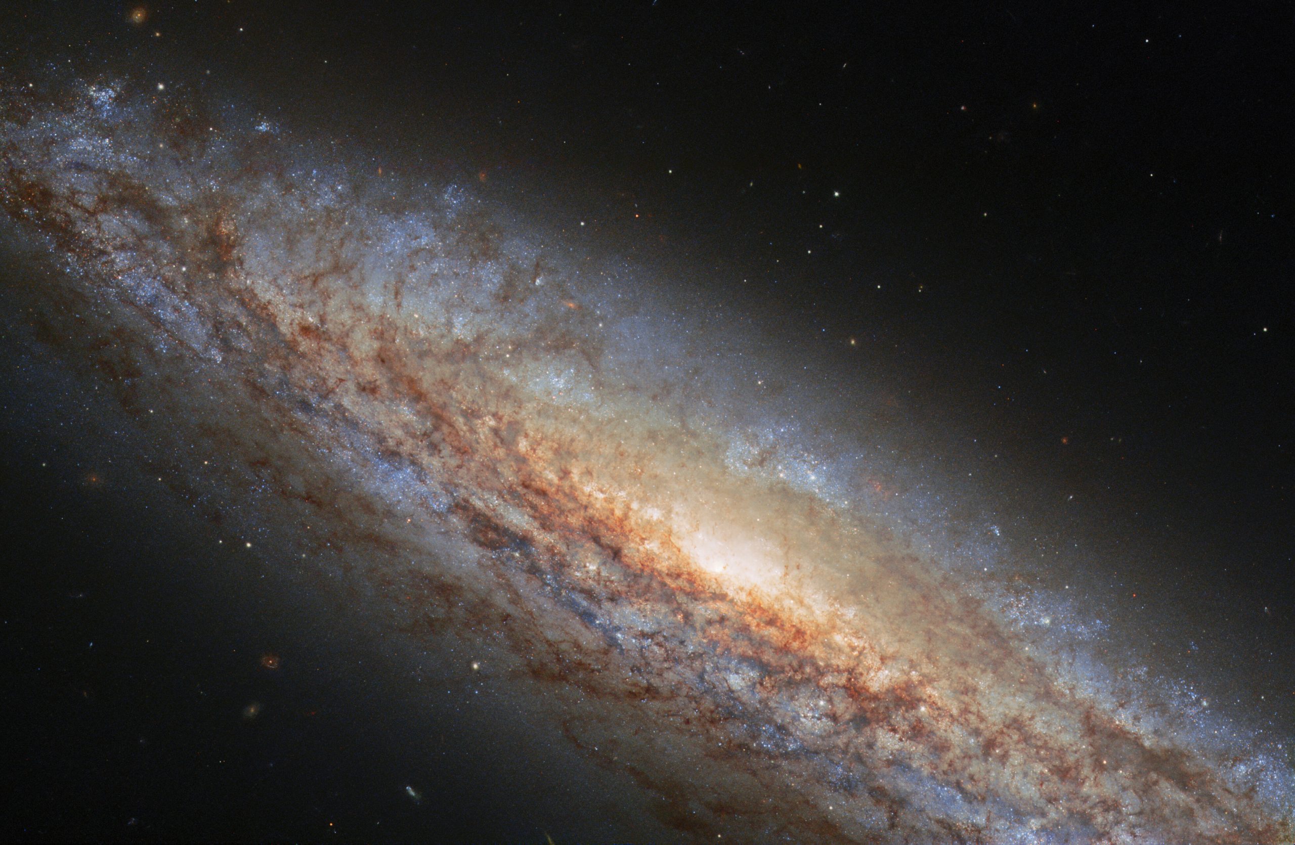 A la mauser: Así es como se ve el nacimiento de estrellas en una galaxia