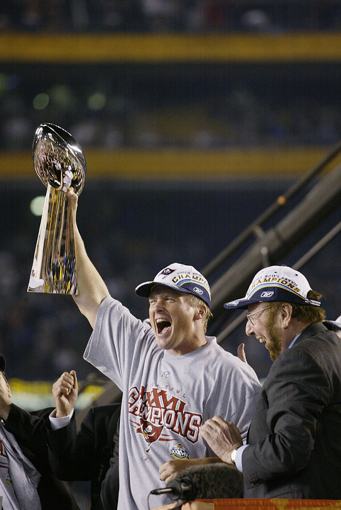 Jon Gruden como campeón de los Buccaneers en el Super Bowl XXXVII