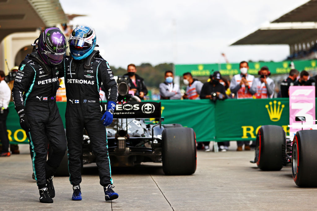 Pole y sanción para Hamilton, Gasly superó a Checo Pérez y la lluvia que amenazó la calificación del GP de Turquía