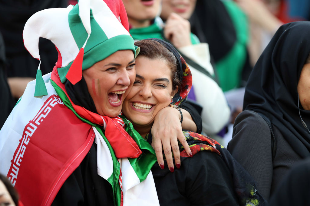 Irán permitirá que las mujeres asistan a un estadio de futbol por primera vez en dos años