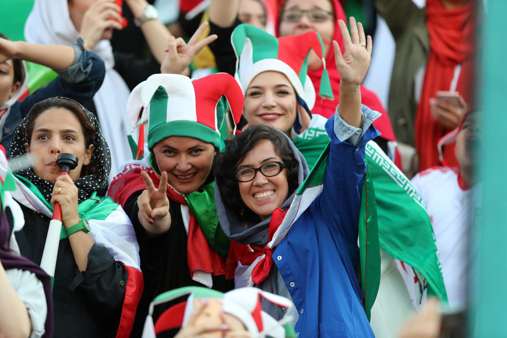 Irán permitirá que las mujeres asistan a un estadio de futbol por primera vez en dos años