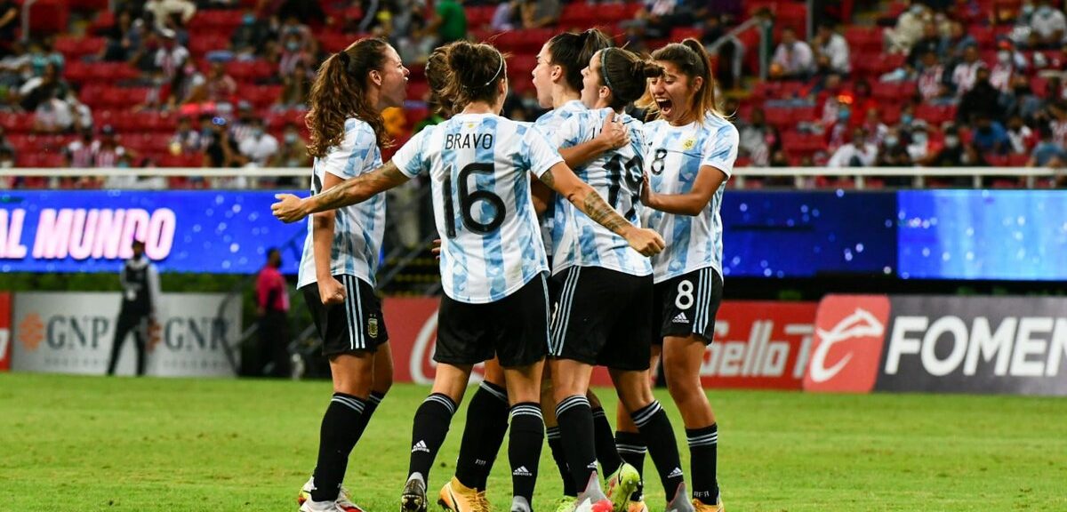 ¡Sorpresa! Los goles con los que Argentina venció a Chivas Femenil en su primer amistoso internacional