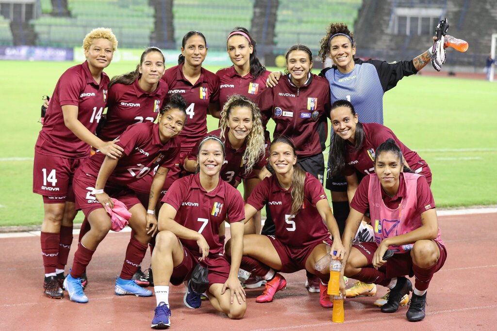 Selección Femenil de Venezuela denuncia al DT Kenneth Zseremeta por abuso sexual, acoso y maltrato