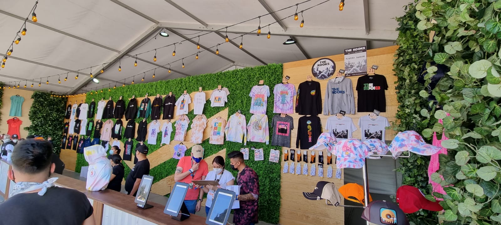 Estos son los precios de la chela y merch en el Corona Capital 2021