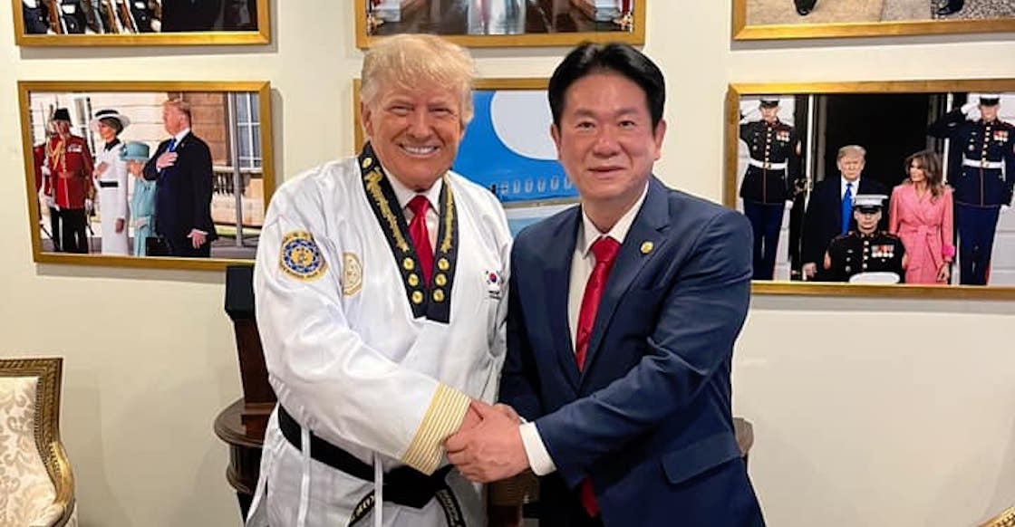 donald-trump-noveno-dan-taekwondo-corea-sur-cinta-negra-de-verdad-3