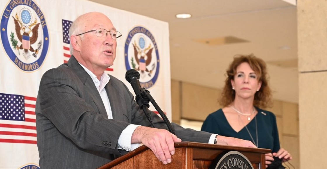 embajador ken salazar