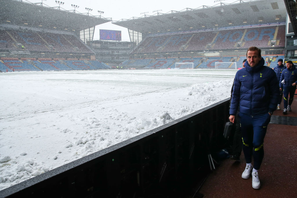 Estadio Burnley con nevada antes de enfrentar al Tottenham