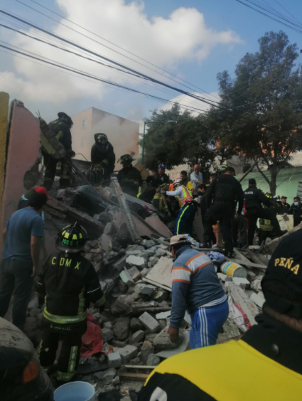 Explosión por fuga de gas provoca derrumbe en la Miguel Hidalgo; hay al menos 5 lesionados