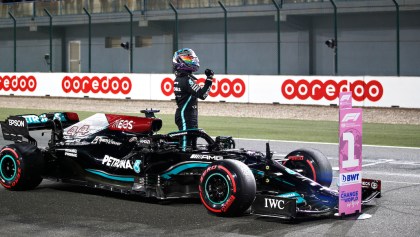 Hamilton no usó el motor nuevo en Qatar y asusta a Red Bull: "Es un déficit alarmante"