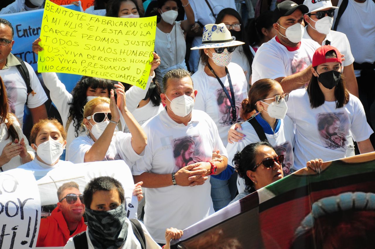 Marchan en CDMX para exigir que se esclarezca la muerte de Octavio Ocaña
