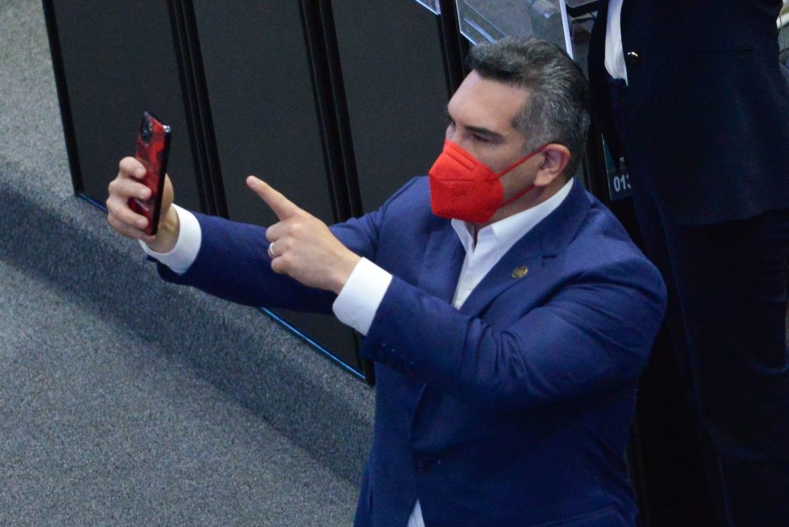 Alejandro Moreno buscará la presidencia en 2024 con el PRI