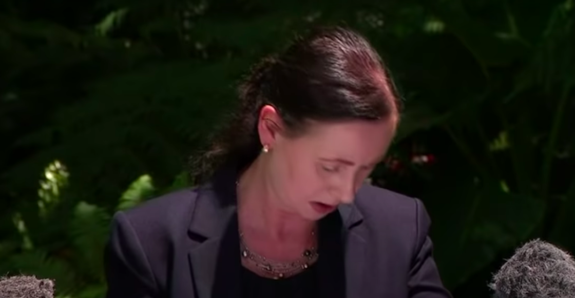 araña-gigante-funcionaria-australiana-video