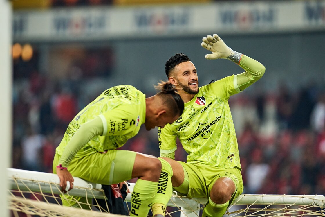 La tierna sorpresa del hijo de Camilo Vargas en el título del Atlas: ¿Por qué tienen tanta afición?