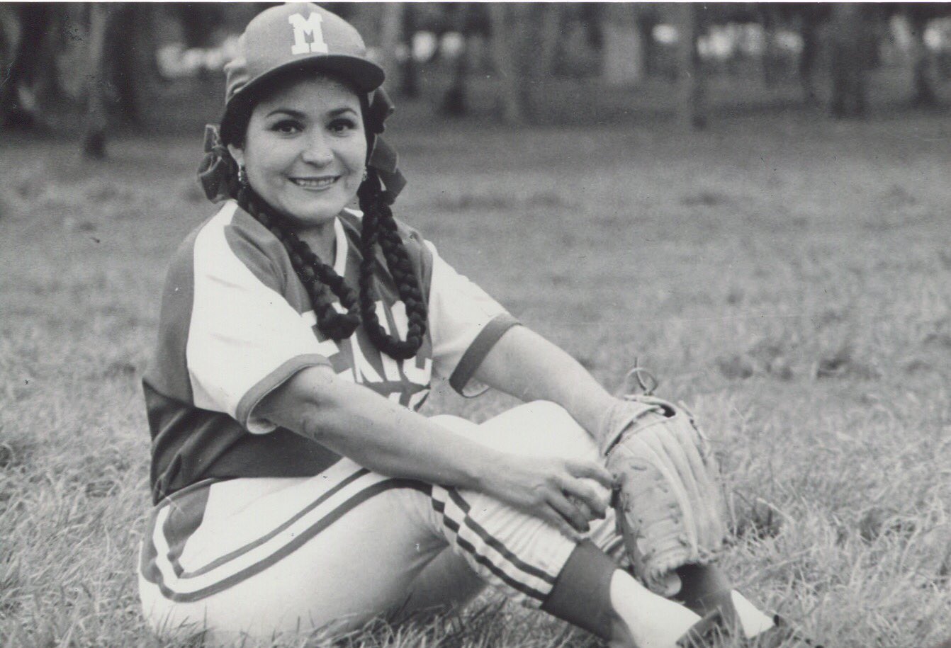 Chivas y Diablos, los grandes amores de Carmen Salinas en el deporte mexicano