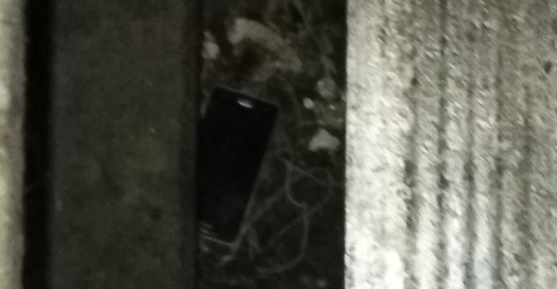 cayeron-mas-500-objetos-vias-metro-celular