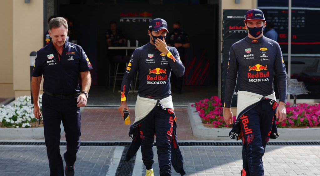 Christian Horner revela que Checo y Max crearon la estrategia para Abu Dhabi: "Ellos arreglaron los detales"