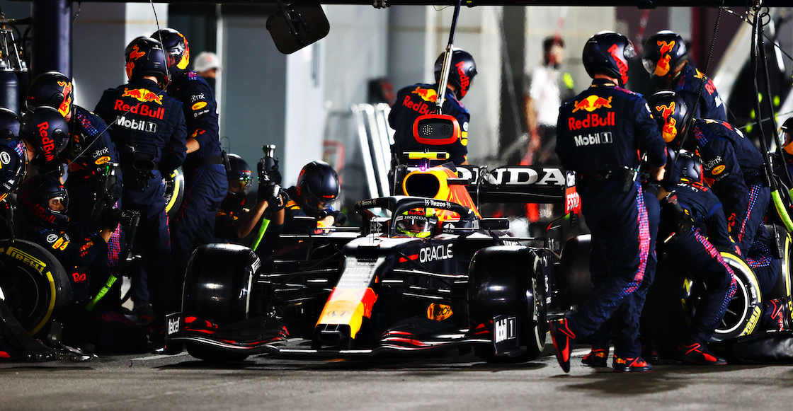 La advertencia de Checo Pérez a Mercedes en Arabia: "Es momento de ir con todo"