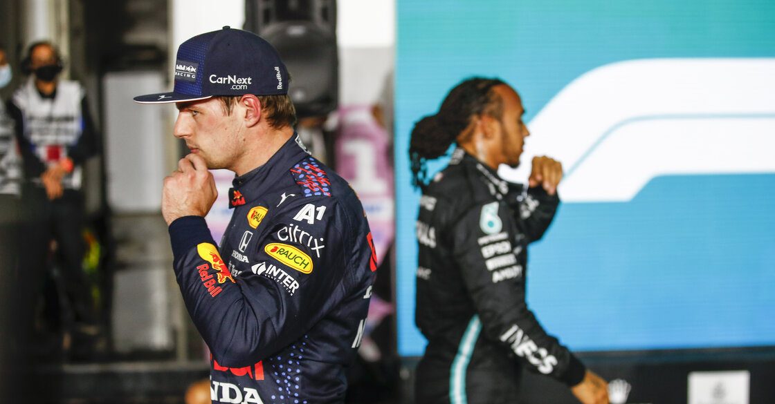 Los criterios de desempate si Max Verstappen y Lewis Hamilton empatan en puntos al final de la temporada de F1