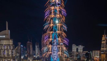 dubai-burj-khalifa-fotos-videos-fuegos-drones-show-ano-nuevo-2022-3