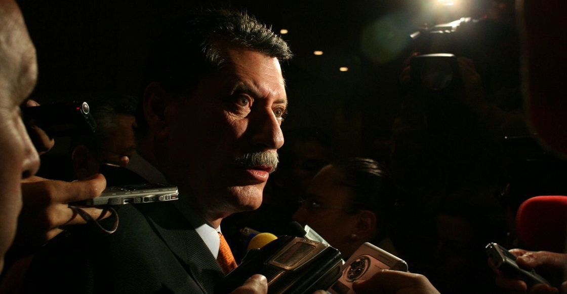MÈXICO, D.F. 05FEBRERO2007.- Enrique Jackson, candidato a la presidencia del PRI nacional sostuvo una reuniòn con consejeros del Distrito Federal en un hotel de la Ciudad de Mèxico.