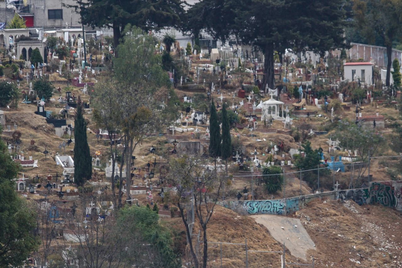México mágico nivel: Hombre regresa a su casa horas después de su funeral 