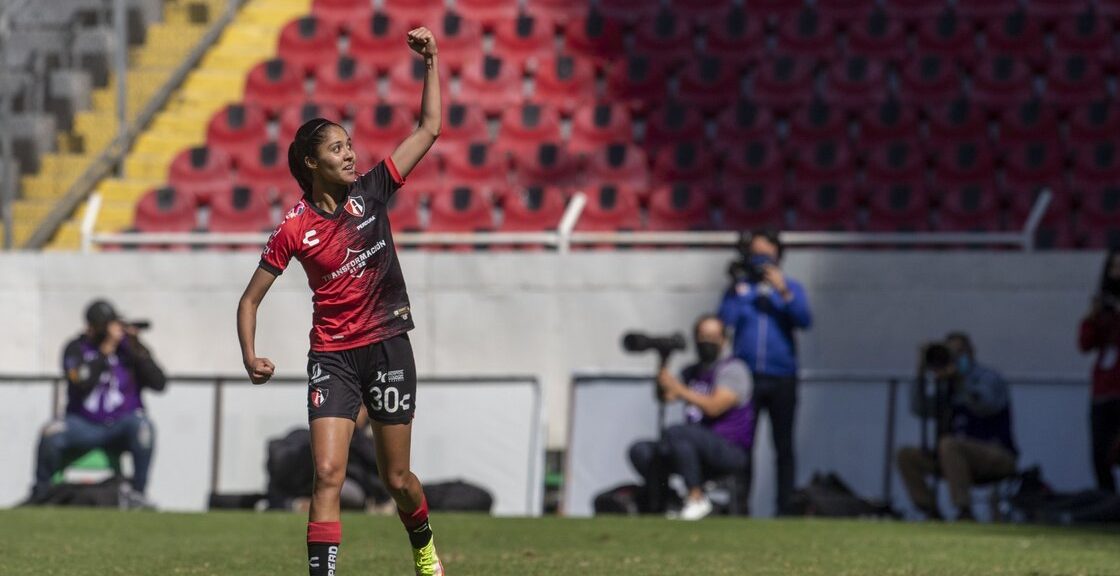 El golazo de vaselina de Alison González que adelanta al Atlas en la semifinal vs Rayadas de la Liga Femenil