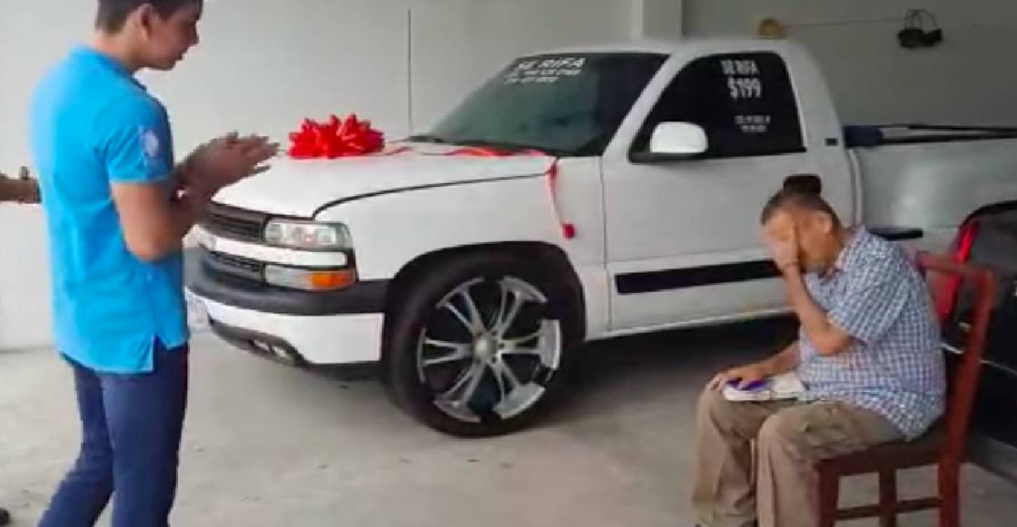 ¡Conmovedor! Hombre con cáncer rifó su camioneta para pagar su cirugía y así reaccionó el ganador