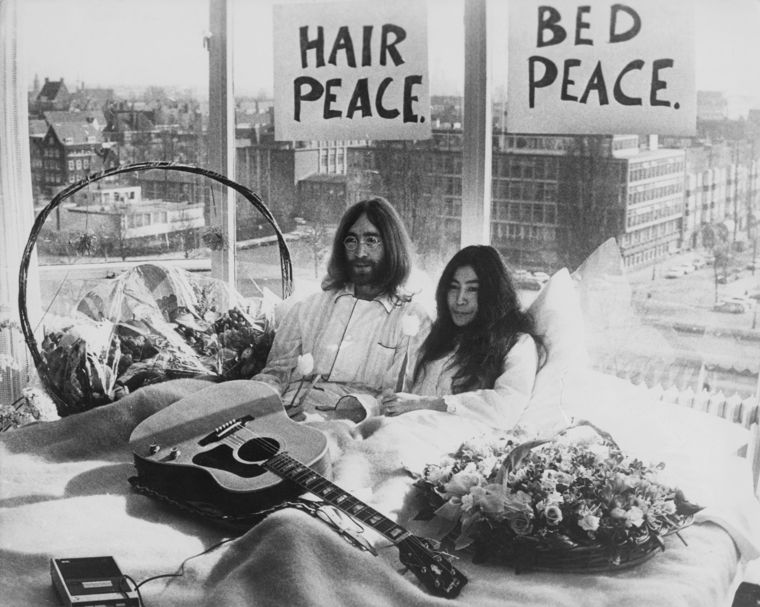 La historia de "Happy Xmas (War is Over)" de John Lennon y su mensaje contra la guerra